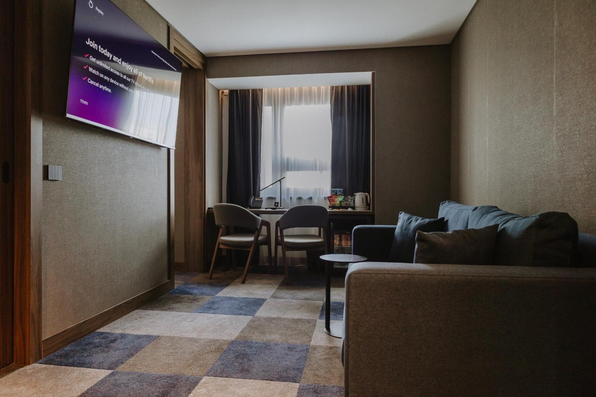 Lumiere Hotel Belgrad Exteriör bild