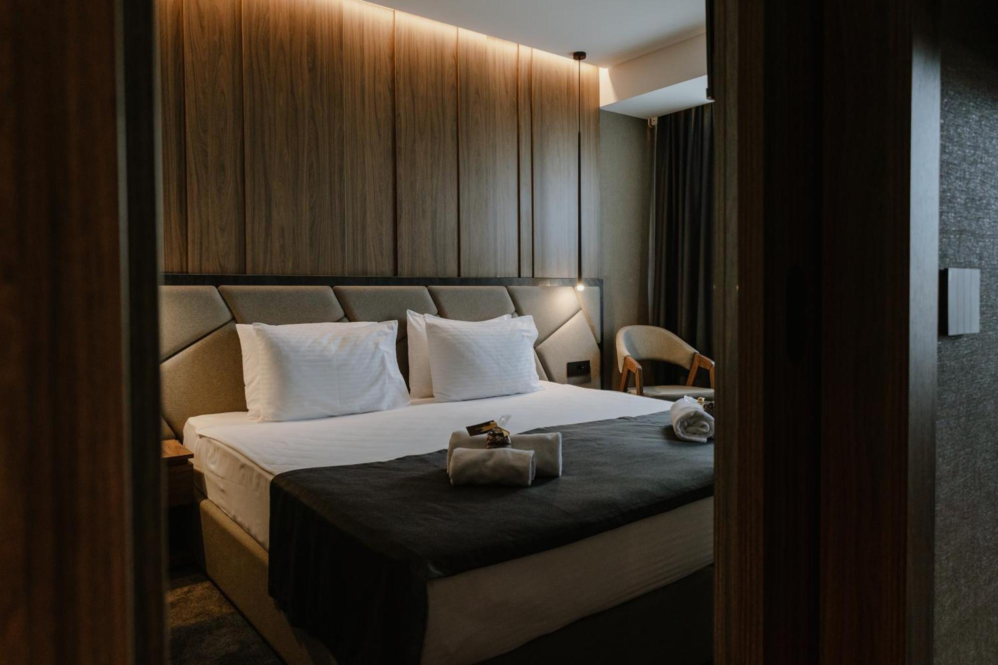 Lumiere Hotel Belgrad Exteriör bild