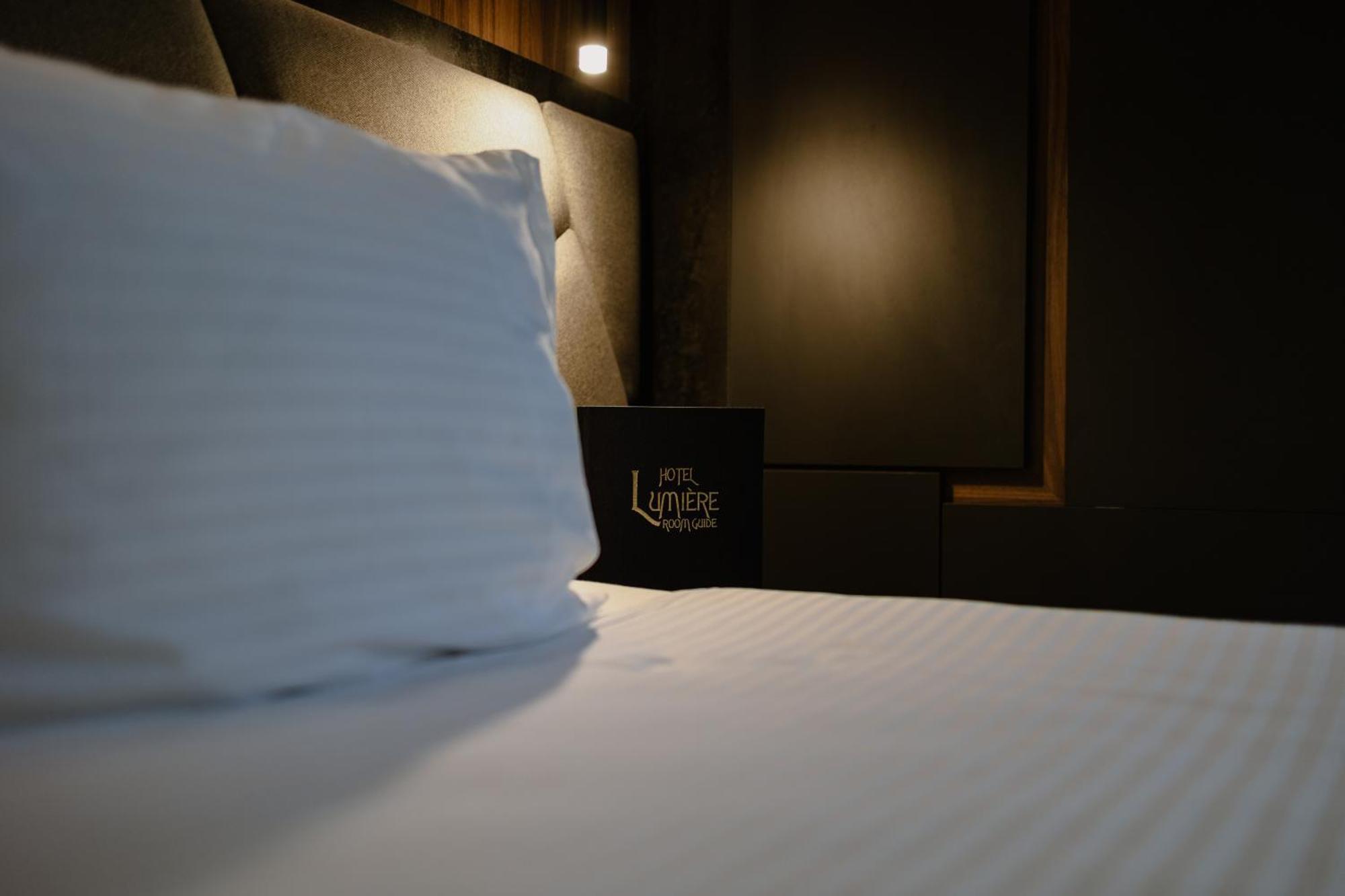 Lumiere Hotel Belgrad Exteriör bild