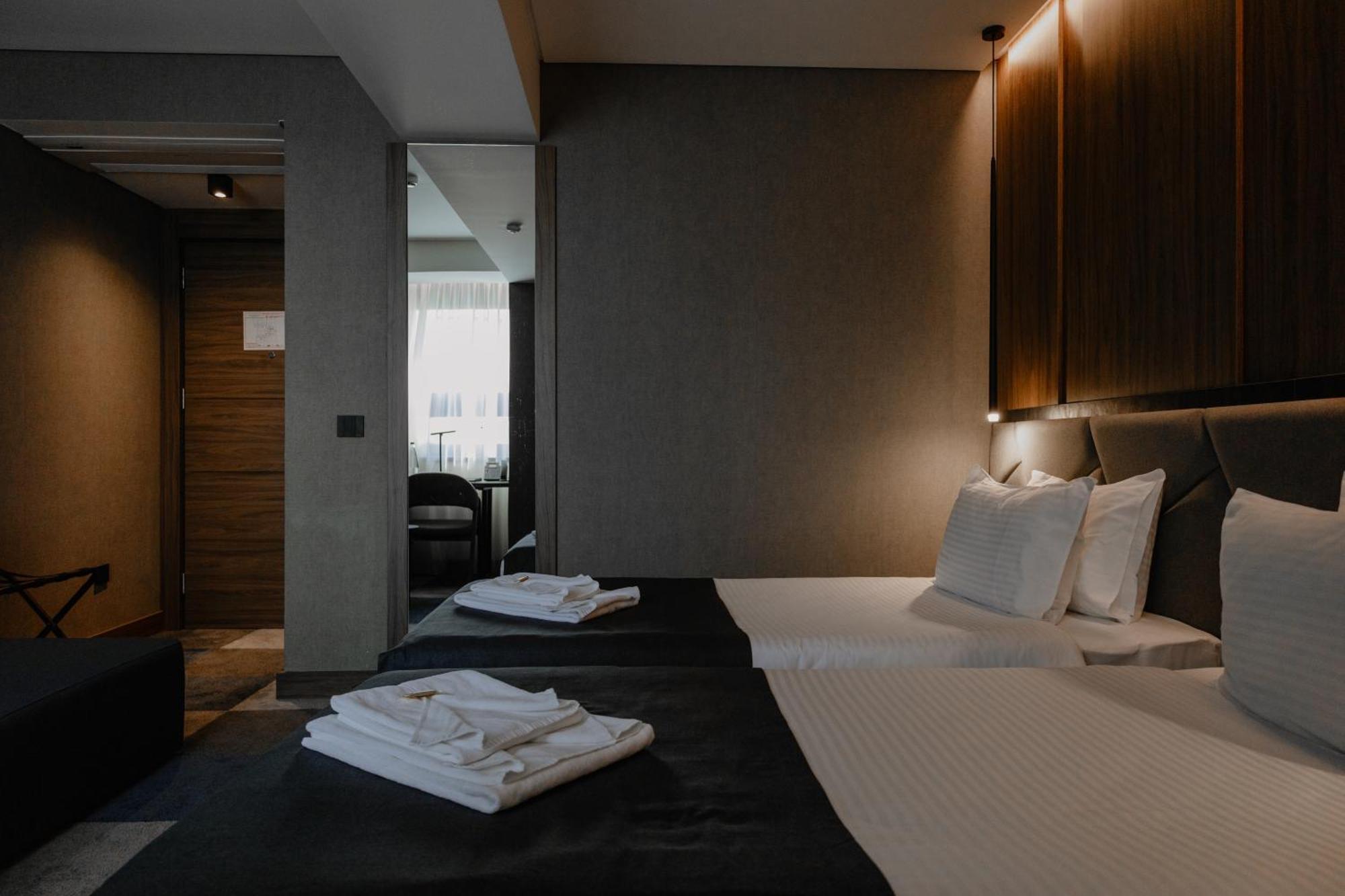 Lumiere Hotel Belgrad Exteriör bild