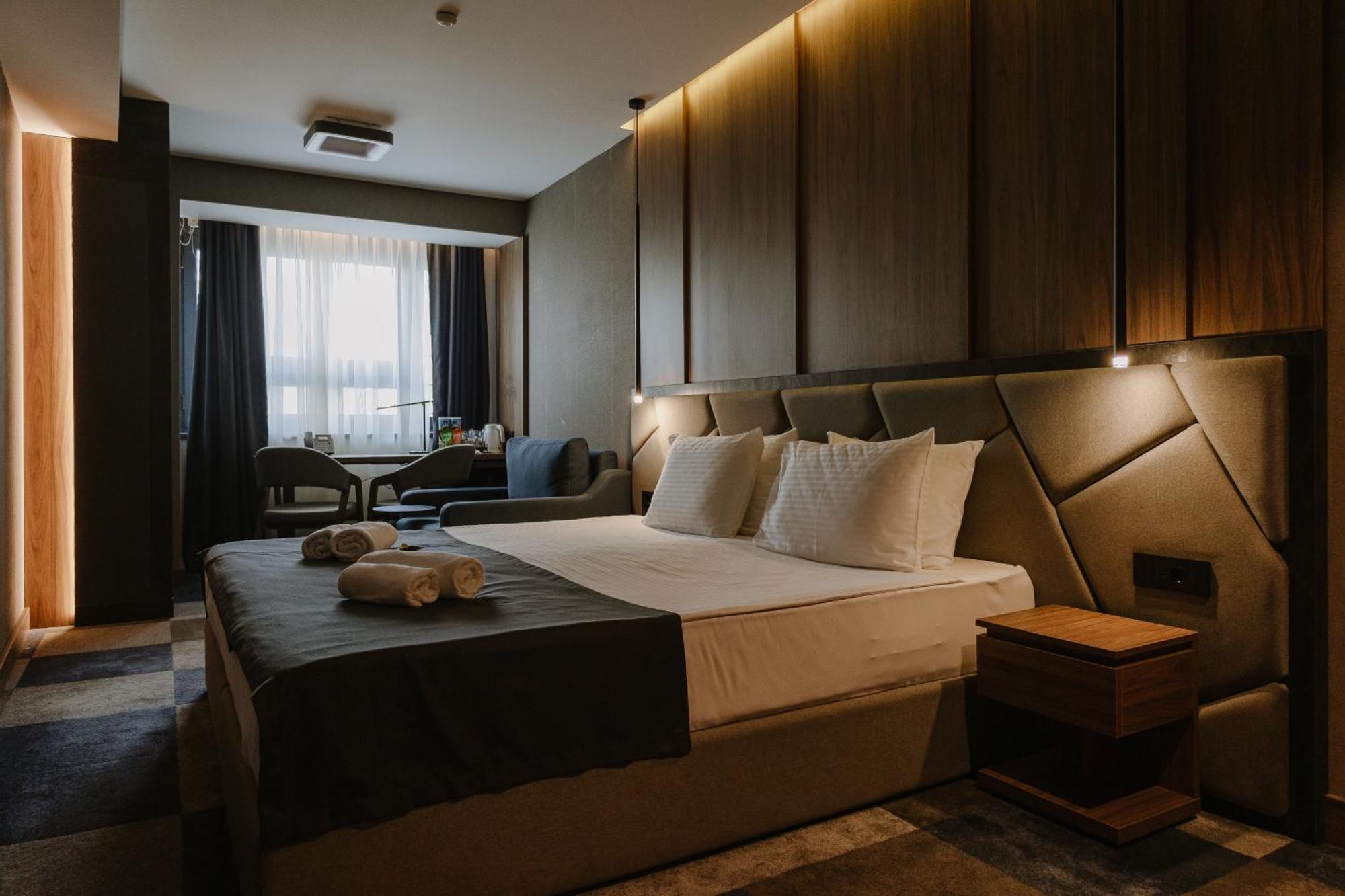 Lumiere Hotel Belgrad Rum bild