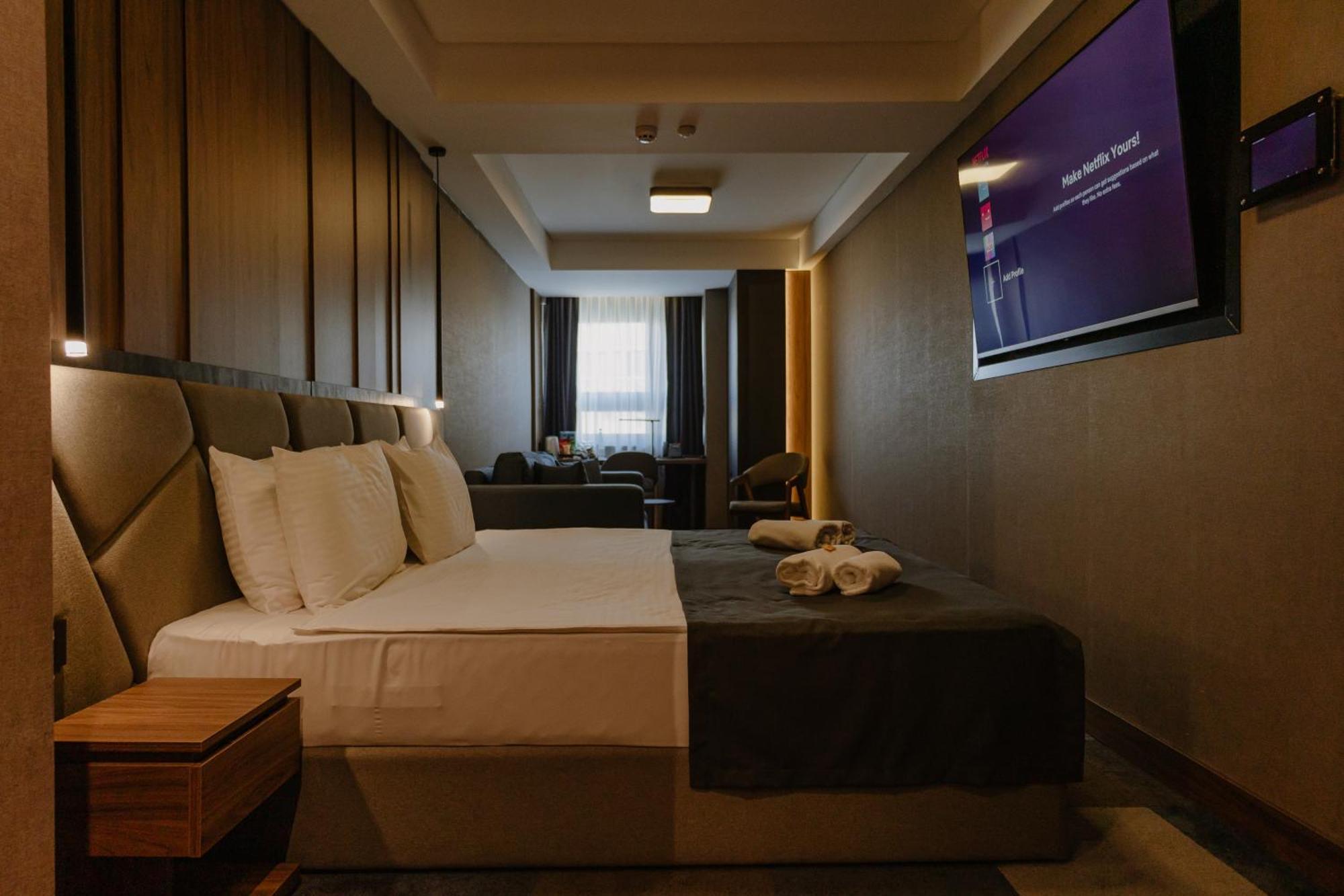 Lumiere Hotel Belgrad Exteriör bild
